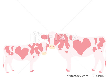 父母和孩子奶牛與粉紅色的心形圖案 69339028