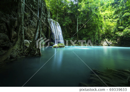Erawan Waterfall in Erawan National Park, Thailand Erawan Waterfall in Erawan National Park, Thailand 69339633