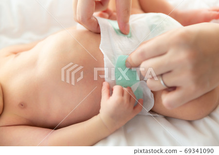 Baby newborn Baby newborn 69341090