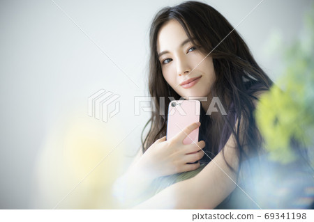 Beauty smartphone smartphone 69341198