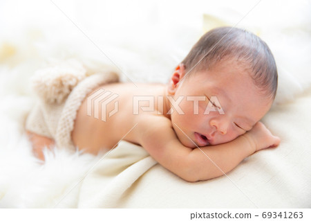 寶寶新生兒 69341263