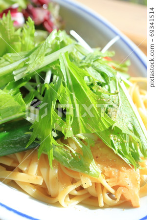 Japanese-style pasta with plenty of delicious vegetables Japanese-style pasta with plenty of delicious vegetables 69341514
