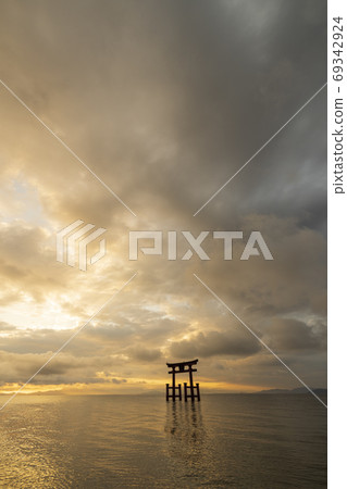 Lake Torii at Shirahige Shrine with a picturesque sunrise 4 Lake Torii at Shirahige Shrine with a picturesque sunrise 4 69342924