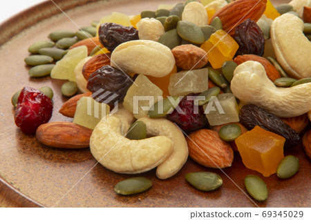 盤子，營養，綜合堅果，プレート、栄養、ミックスナッツ、Plate, mixed nuts, 69345029