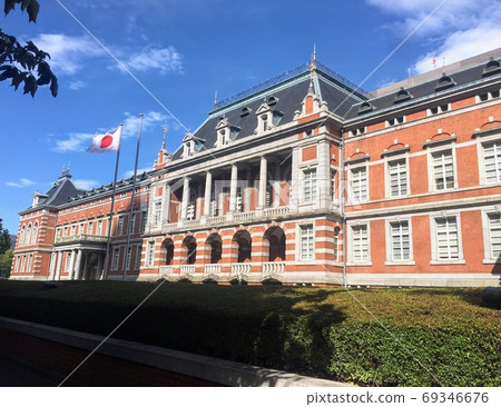 The Japanese flag flutters at the Ministry of Justice on a sunny day The Japanese flag flutters at the Ministry of Justice on a sunny day 69346676