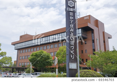 Creating a rich and livable town (Nissin City Hall, Nisshin City, Aichi Prefecture) 69346703