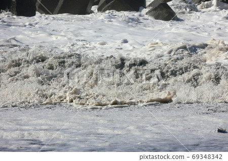 Tide bubble Tide bubble 69348342