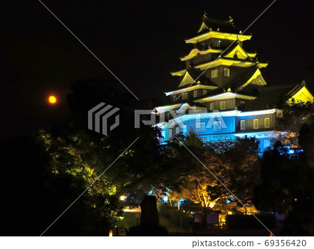 The night drawn by the moon and Okayama Castle 69356420