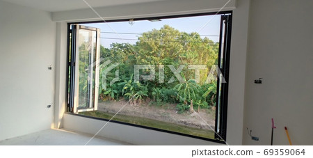 Aluminum glass Aluminum glass 69359064