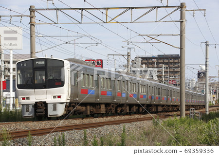 [JA]鹿兒島本線811系列（小倉⇔博多） 69359336