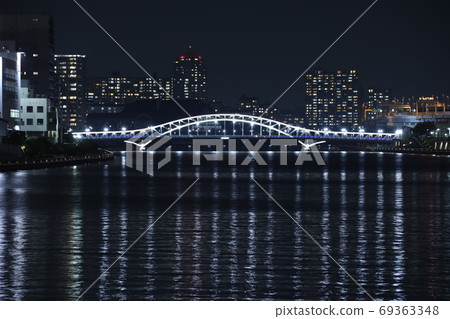 Illuminated Sumida River Bridges that create a lively waterside "Shirahige Bridge" ~ Illuminated support for medical personnel ~ Illuminated Sumida River Bridges that create a lively waterside "Shirahige Bridge" ~ Illuminated support for medical personnel ~ 69363348
