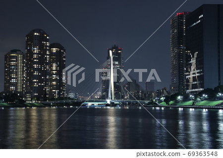 Illumination of the Sumida River Bridge that creates a lively waterside "Chuo Bridge" 69363548