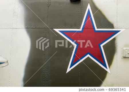 ARMOR PLATING of an airplane or helicopter 69365341