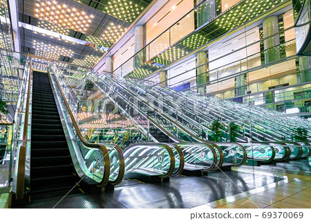 Ginza Yurakucho Marion Escalator 69370069