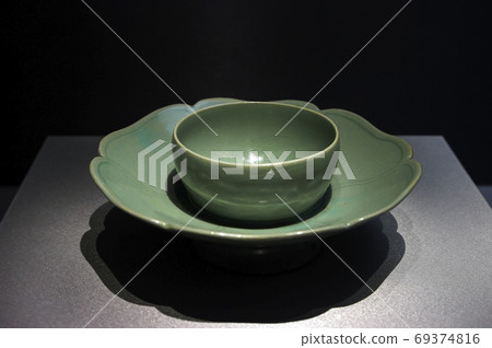 National Museum of Korea Cultural Property 69374816