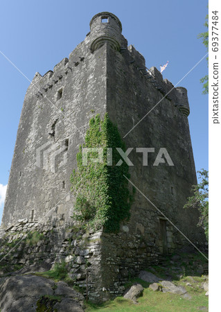 Imposing vertical photo of Moy castle, isle of Mull. Imposing vertical photo of Moy castle, isle of Mull. 69377484