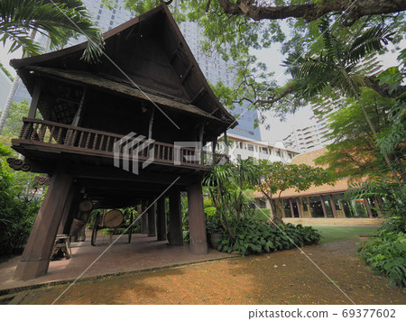 Bangkok, Thailand Urban oasis green space / garden surrounded by trees Bangkok, Thailand Urban oasis green space / garden surrounded by trees 69377602