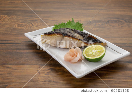 The taste of Spanish mackerel overflowed! Grilled salt koji, table image The taste of Spanish mackerel overflowed! Grilled salt koji, table image 69381568