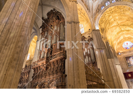 西班牙塞維利亞大教堂 西班牙塞維利亞大教堂 69382850