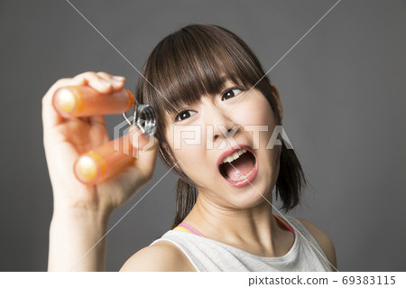 女人用手訓練 女人用手訓練 69383115