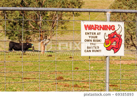 Warning - Mansfield 69385893