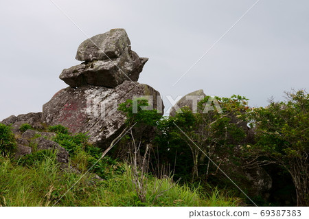 基里加曼的天文台岩石 基里加曼的天文台岩石 69387383