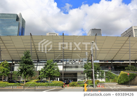 Tokyo Station Yaesu Exit 69389426