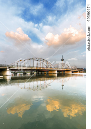 Pohang Hyeongsan Shinkyo 69390474