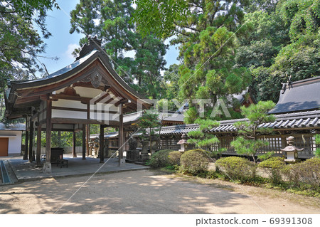 [Migukurumitama Shrine] Miyacho, Tondabayashi City, Osaka Prefecture 69391308