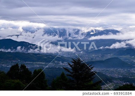 Kofu basin in the early morning 69391884