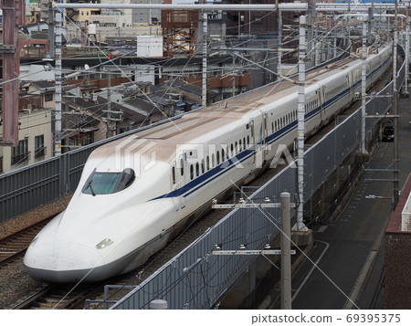 At Shinkansen N700A Kamishinjo 69395375