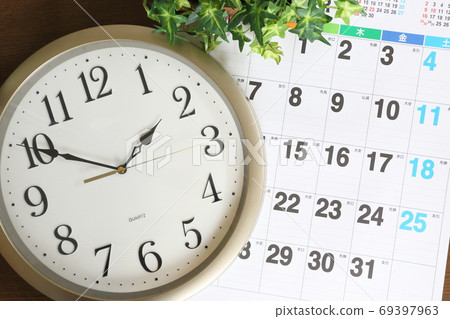 Calendar and clock Calendar and clock 69397963