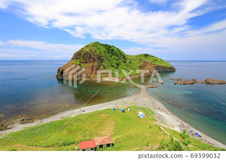 夏天在佐渡島和日本海進行Futatsugame 夏天在佐渡島和日本海進行Futatsugame 69399032