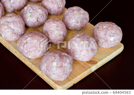 Raw Polish traditional meatball called in Poland as klopsiki. Raw Polish traditional meatball called in Poland as klopsiki. 69404563