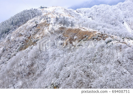丹澤山上的卡拉索山風景 69408751