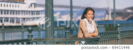 San Francisco cruise vacation travel woman tourist San Francisco cruise vacation travel woman tourist 69411446