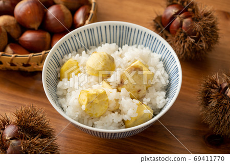 栗子飯在茶碗裡 栗子飯在茶碗裡 69411770