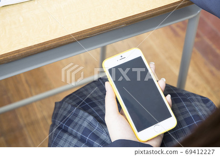 高中女生罐頭 高中女生罐頭 69412227