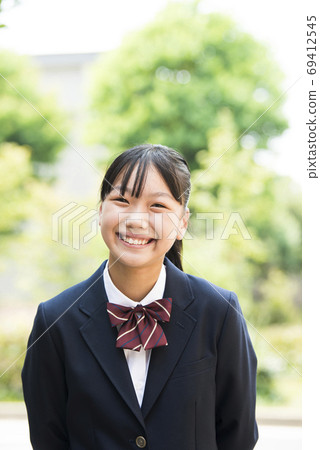 Junior high school high school girl portrait Junior high school high school girl portrait 69412545