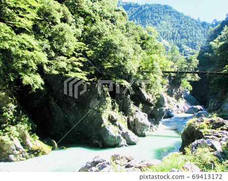 Hatonosu Canyon in Okutama Hatonosu Canyon in Okutama 69413172