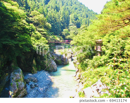 Hatonosu Canyon in Okutama Hatonosu Canyon in Okutama 69413174