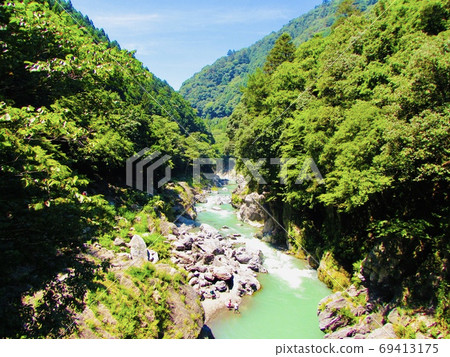Hatonosu Canyon in Okutama Hatonosu Canyon in Okutama 69413175