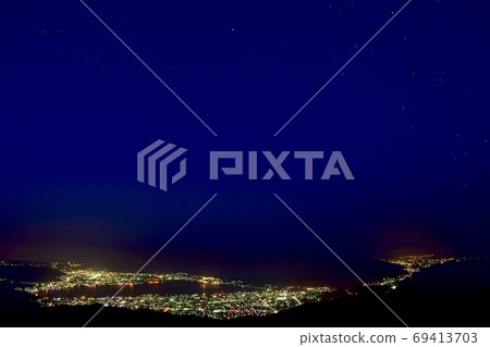 Night view of Lake Suwa seen from Takabotchi plateau @ Nagano 69413703