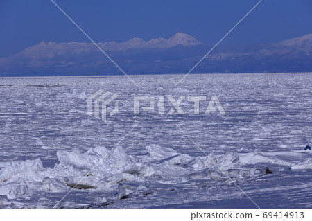 網走漂流冰（北海道） 69414913