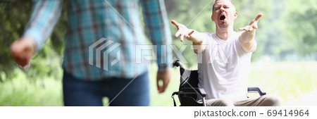 Girl abandoned boyfriend after car accident Girl abandoned boyfriend after car accident 69414964