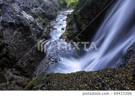 Fall of fall autumn Fall of fall autumn 69415266