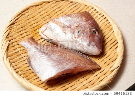 Fresh seafood sea bream Fresh seafood sea bream 69416128