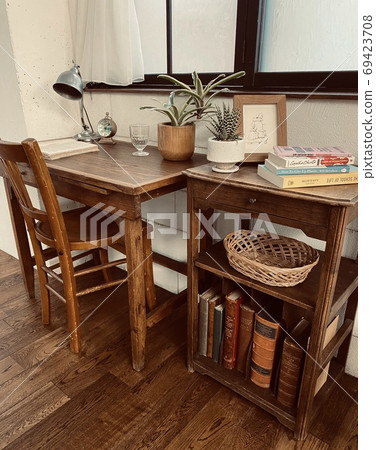 書桌 69423708