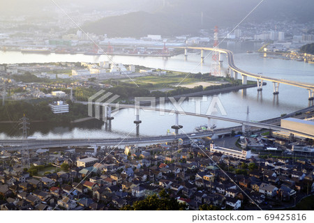 從廣島市小金山到開田町_坂町的日出 69425816
