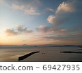 在羽山的夜景中欣賞富士山的景色 69427935
